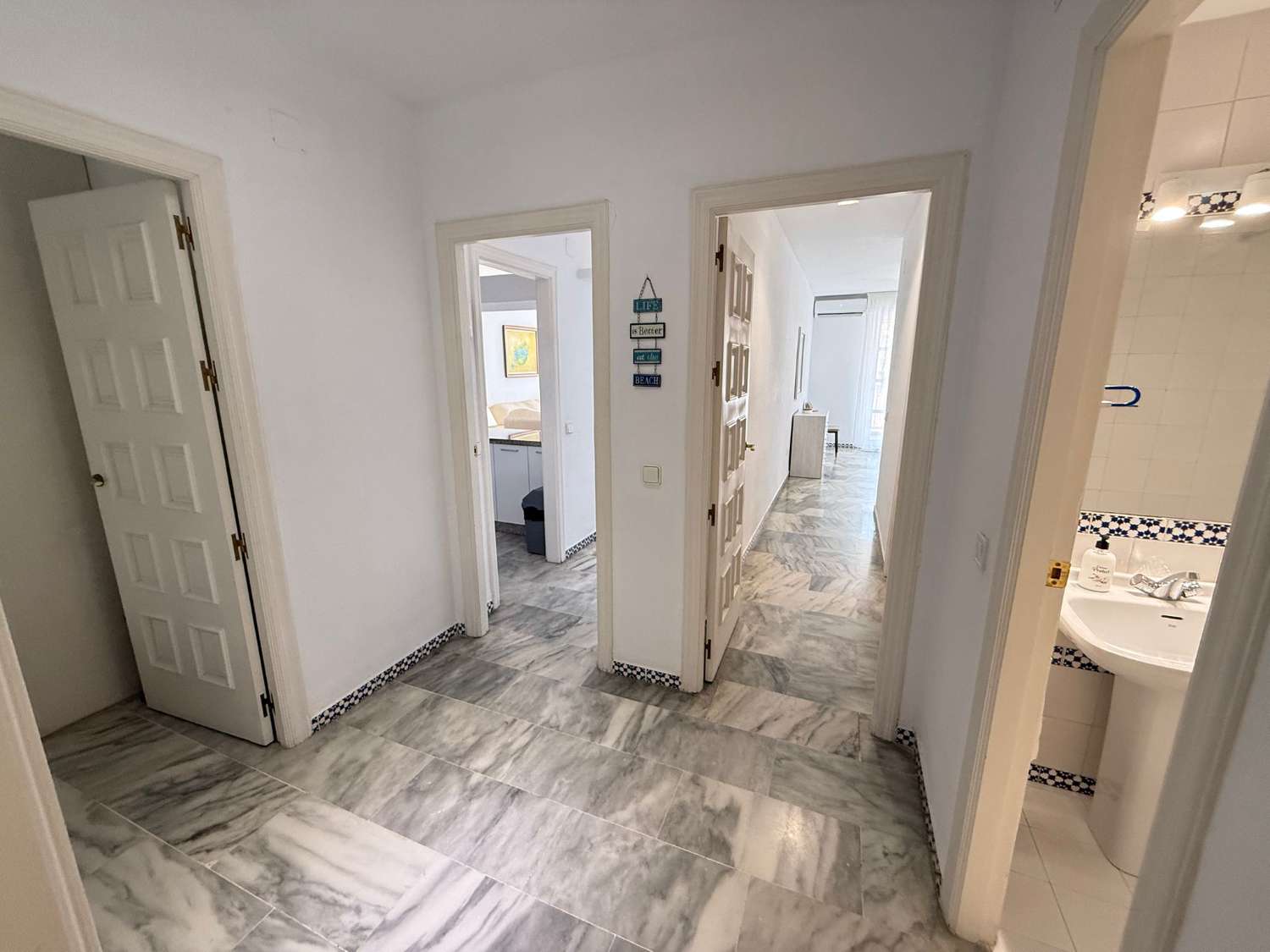 Huoneisto kohteessa Fuengirola, 3 makuuhuonetta — Fuengirola