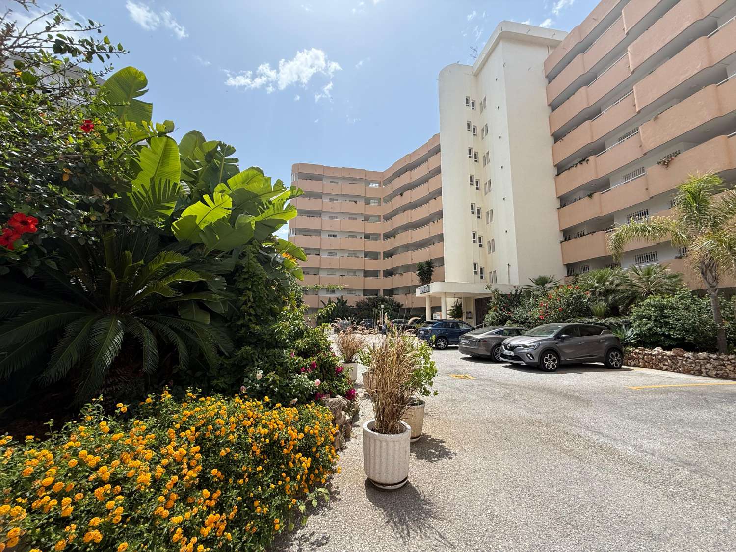 Front line beach flat in Fuengirola — Fuengirola
