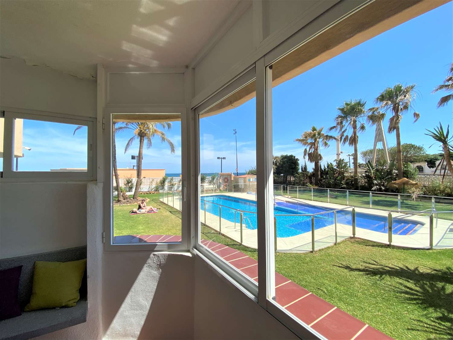 Fantastic 3 bedroom flat in Fuengirola — Fuengirola