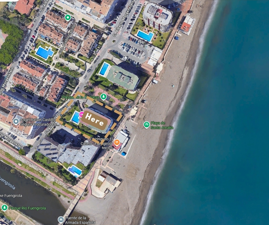 Huoneisto kohteessa Fuengirola, 2 makuuhuonetta — Fuengirola
