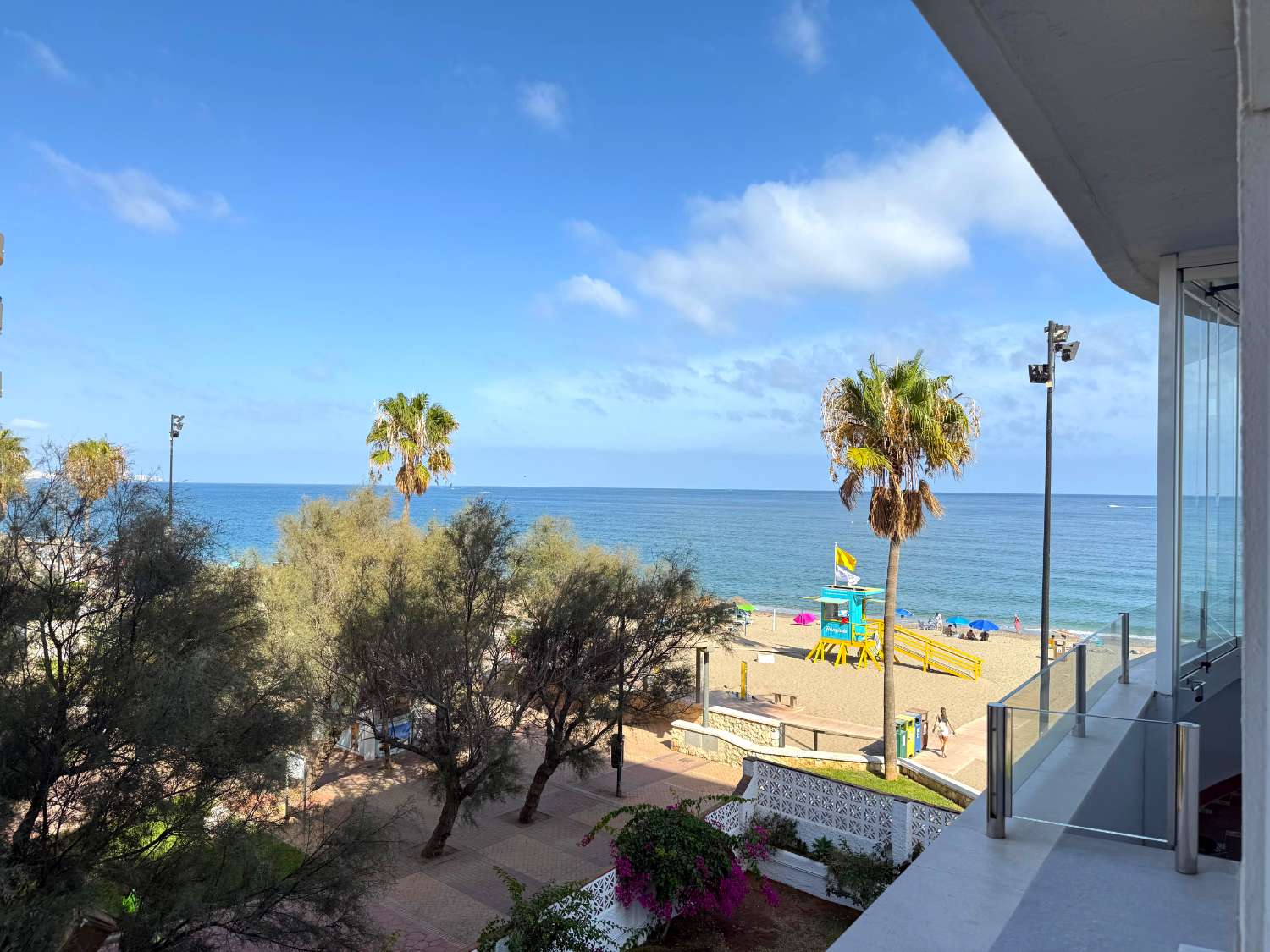 Front Line Beach Cruise Views, Fuengirola, Spain — Fuengirola