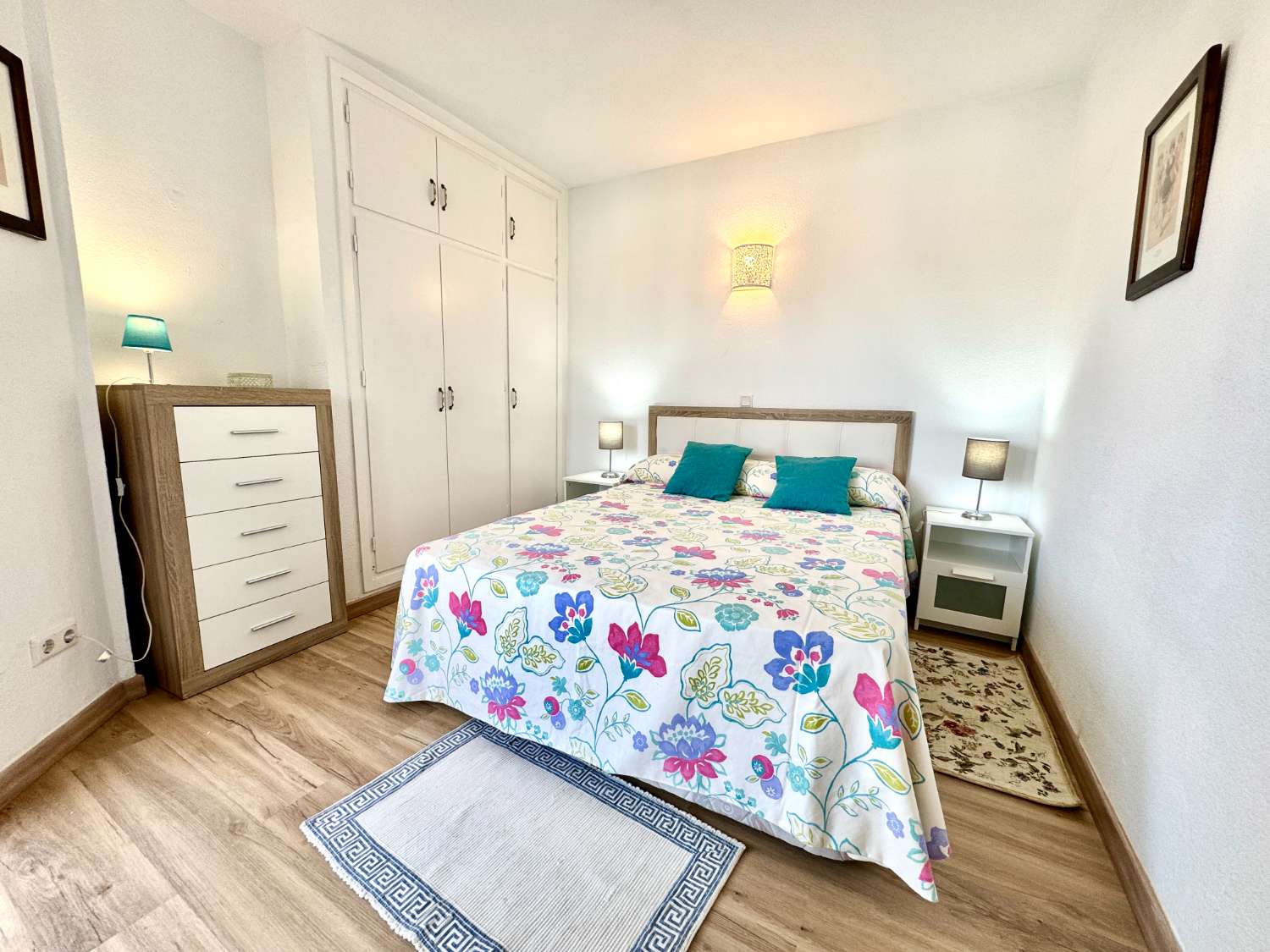 Discover your paradise by the sea in our recently renovated apartment on Playa del Castillo! — Fuengirola