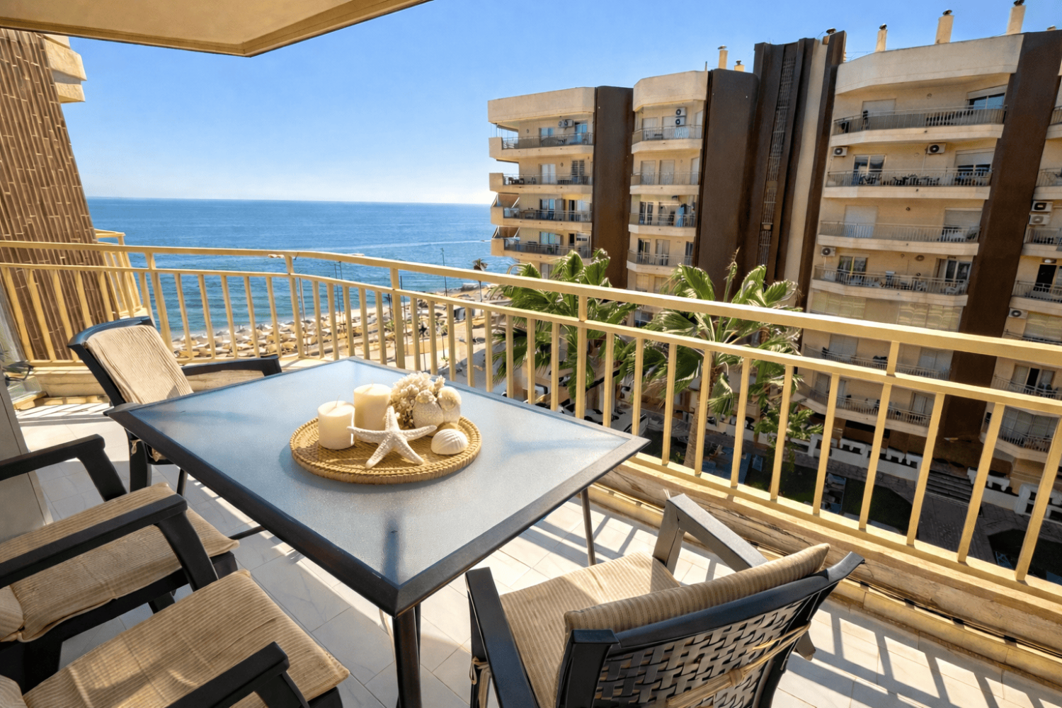 Apartamento de 2 dormitorios en Fuengirola, Fuengirola