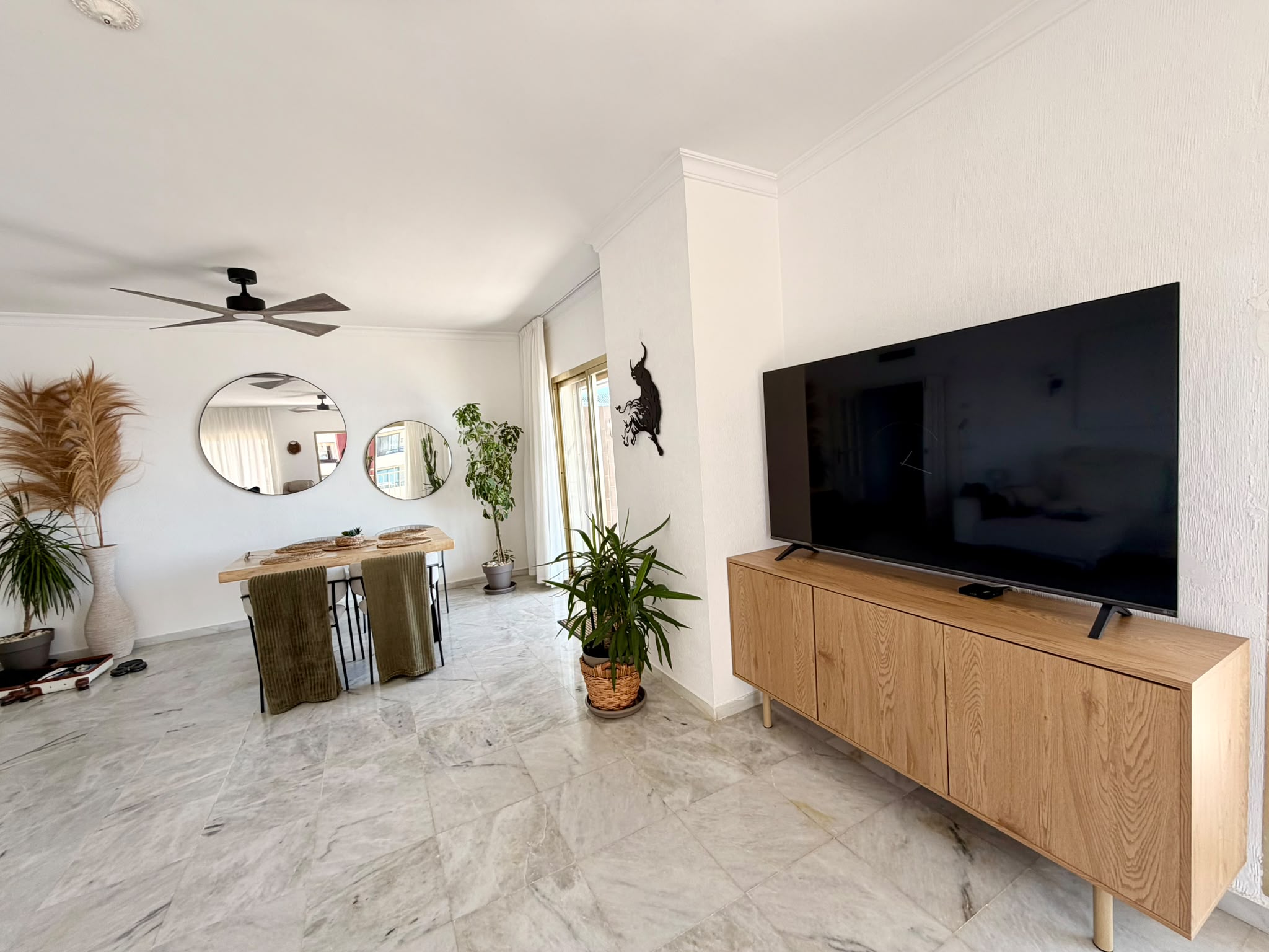 Huoneisto kohteessa Fuengirola, 2 makuuhuonetta — Fuengirola